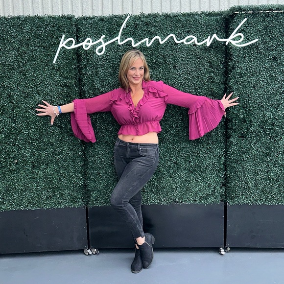 Copy- JULIE_U IS LIVE 8/12 Farewell Summer! 🤩🎲 - Picture 4 of 4